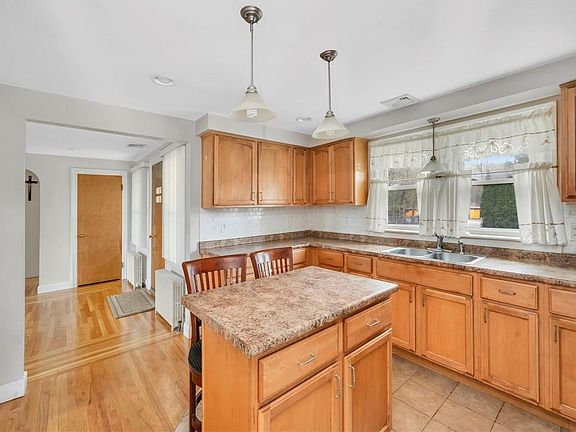 4th image of 78 Crossland Rd
