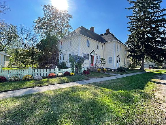 2nd image of 40 N Washington St