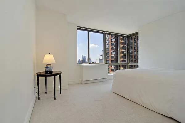 Rented by Corcoran | media 18