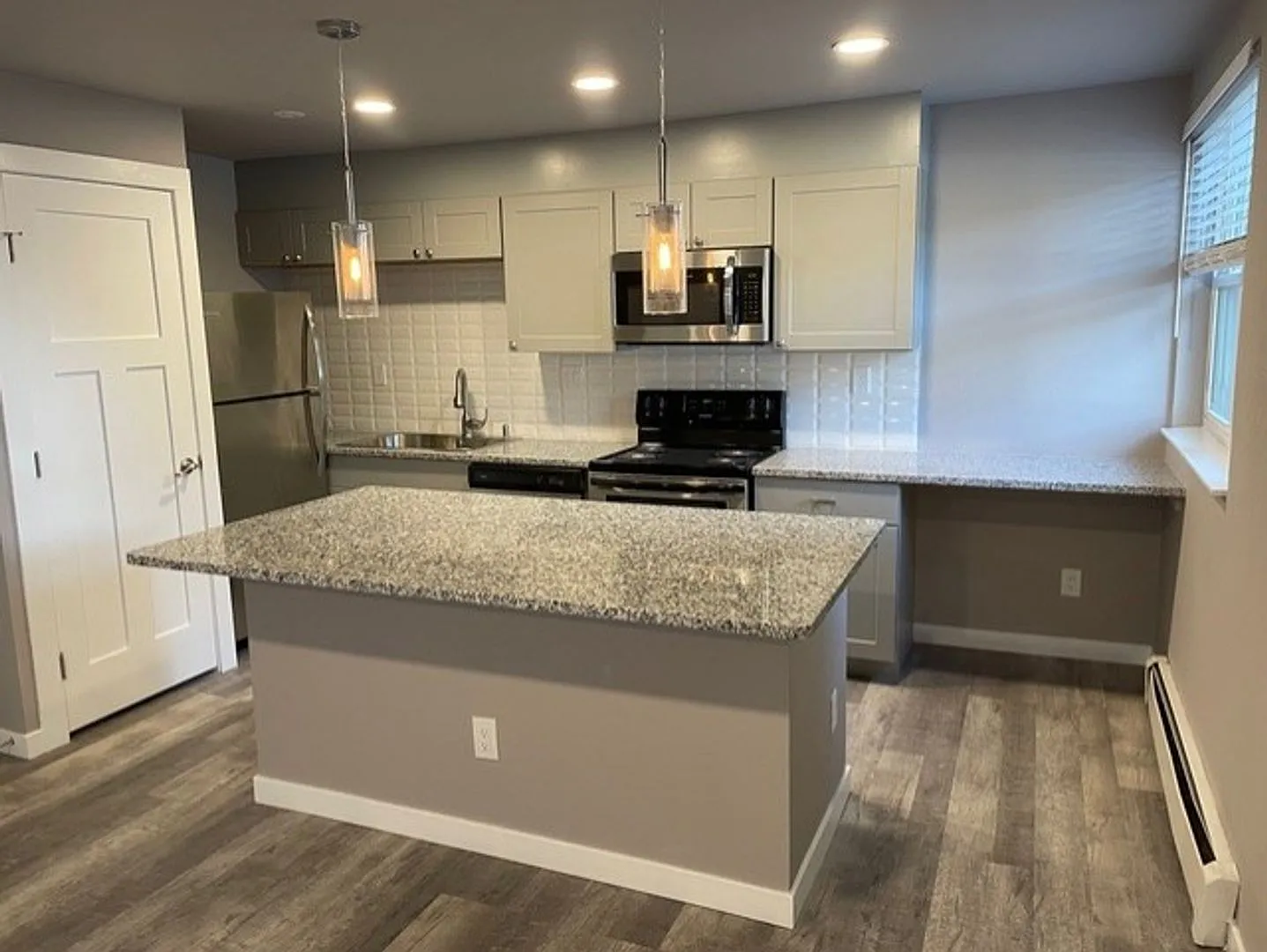 Brand New Renovated Apartment in North Boulder — Photo 3