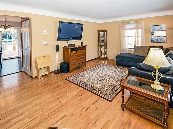 5th image of 2545 Germain St N
