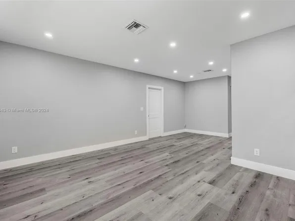 2151 SW 67th Ter, Miramar, FL 33023