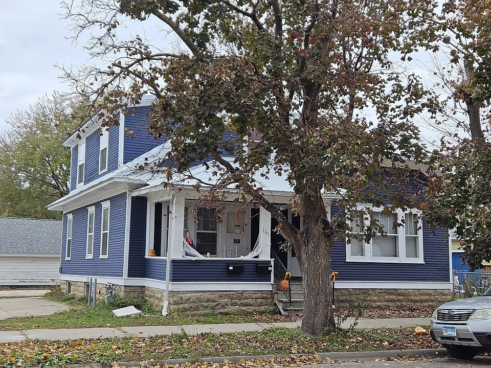 161 Saint Charles St #2