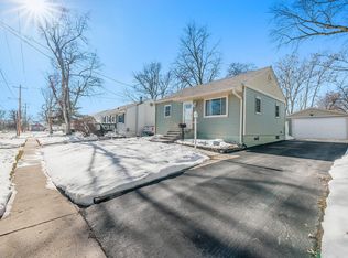 2004 59th St, Des Moines, IA 50322