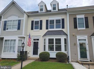 3983 Hartlake St, Woodbridge, VA 22192
