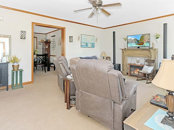 4th image of 5546 Amrien Circle Dr