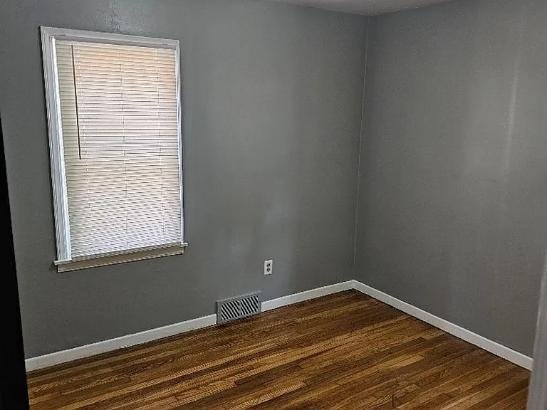 6156 Lodewyck St — Photo 7