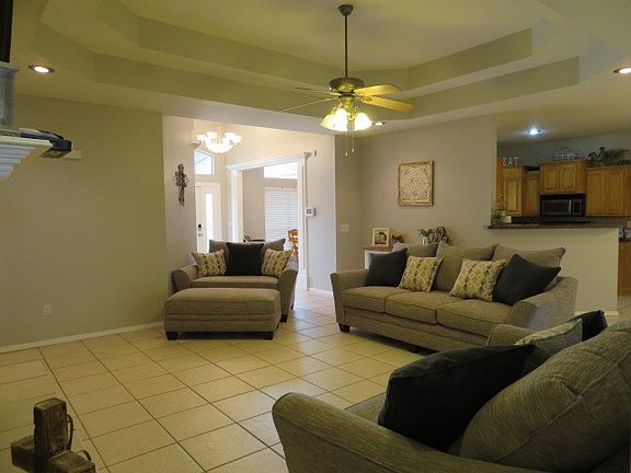 5th image of 1650 Lone Star Dr