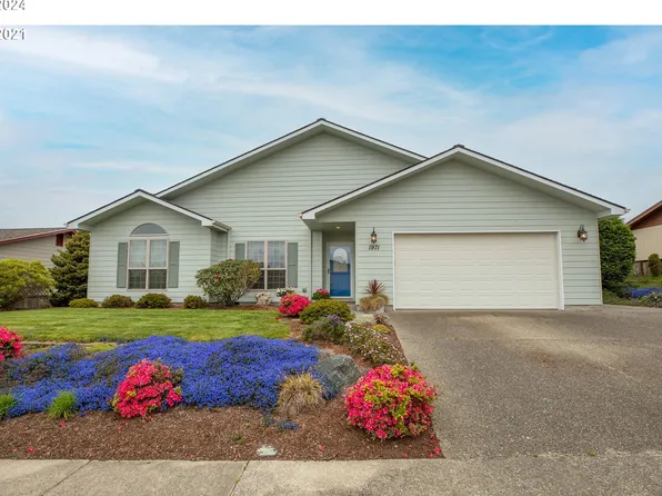 1971 Hayes, North Bend, OR 97459