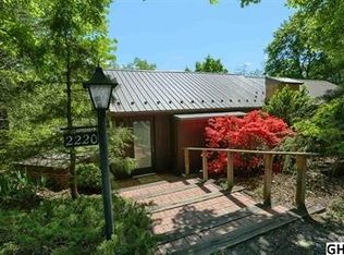 2220 Putt Ln, Enola, PA 17025