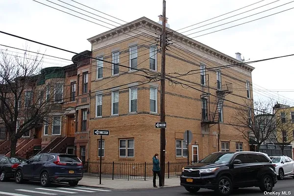 Rented by Realty One Group Dynasty | media 1