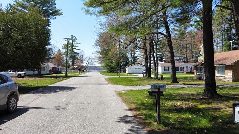 2nd image of 221 W Tawas Lake Rd