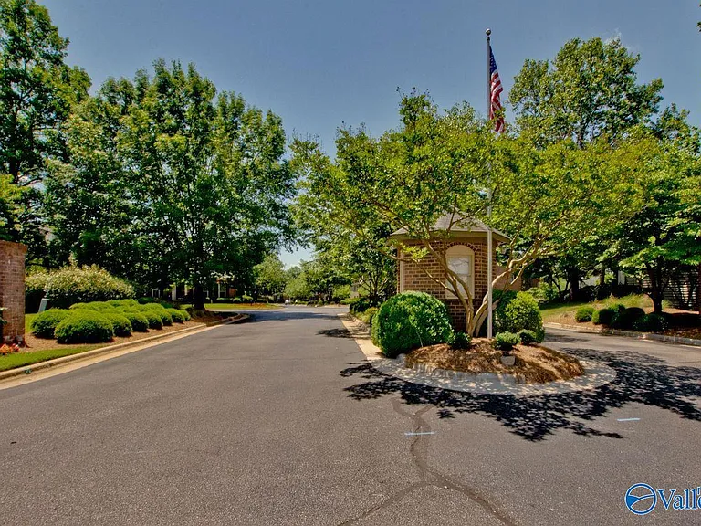 313 Kensington Ct SW #313 — Photo 35