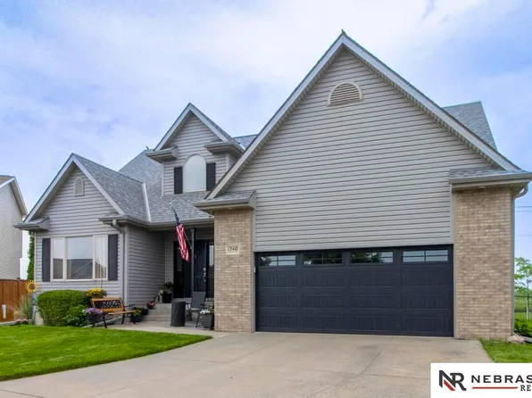 13410 Highlander Pl, Waverly, NE 68462