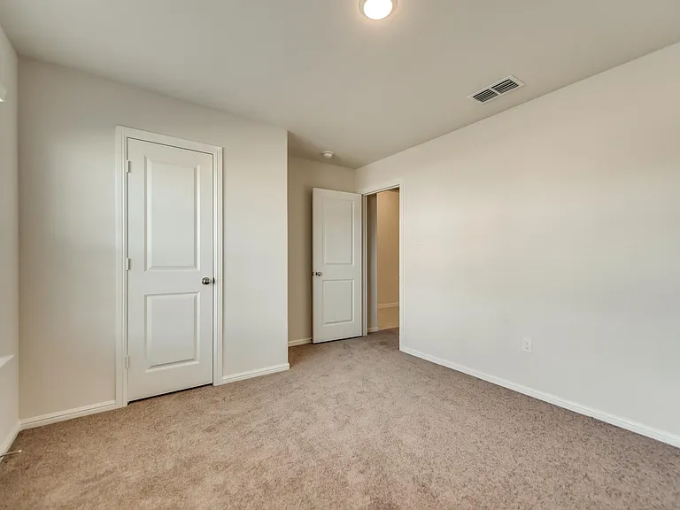 4909 Cleves Ave — Photo 10
