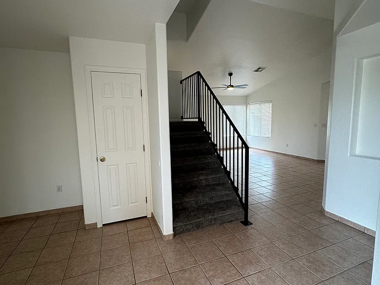 7512 E Navarro Ave — Photo 16