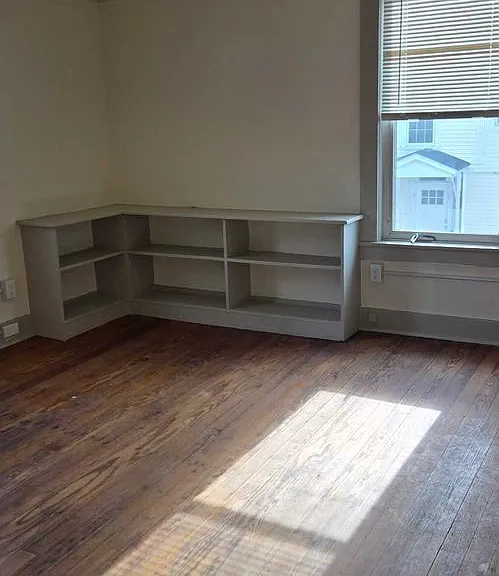 104 Park Street — Photo 2
