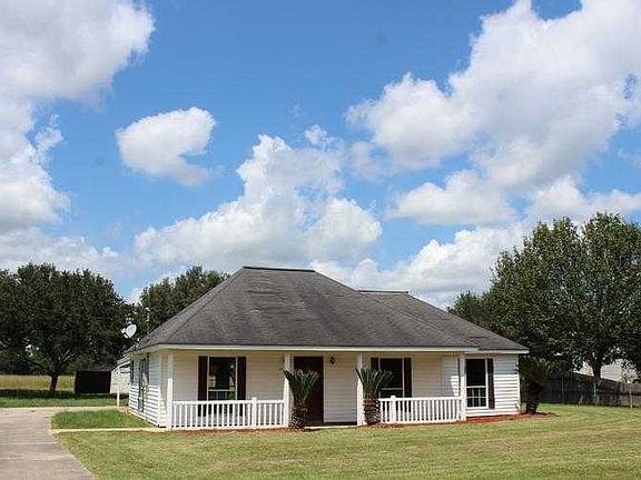 "1123SimonAngelleExterior.jpg"