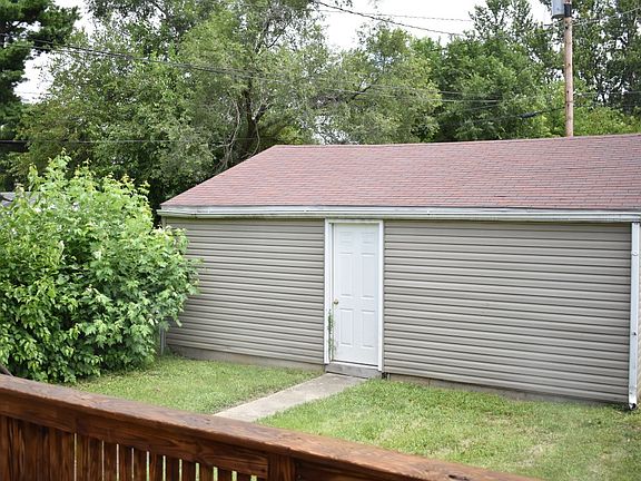 4th image of 2805 S Nebraska St
