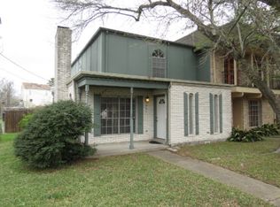 207 Westwood St, Victoria, TX 77901