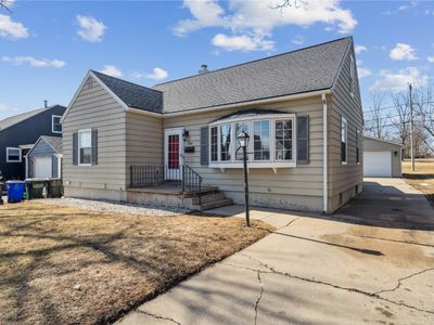 344 19th St NW, Cedar Rapids, IA, 52405