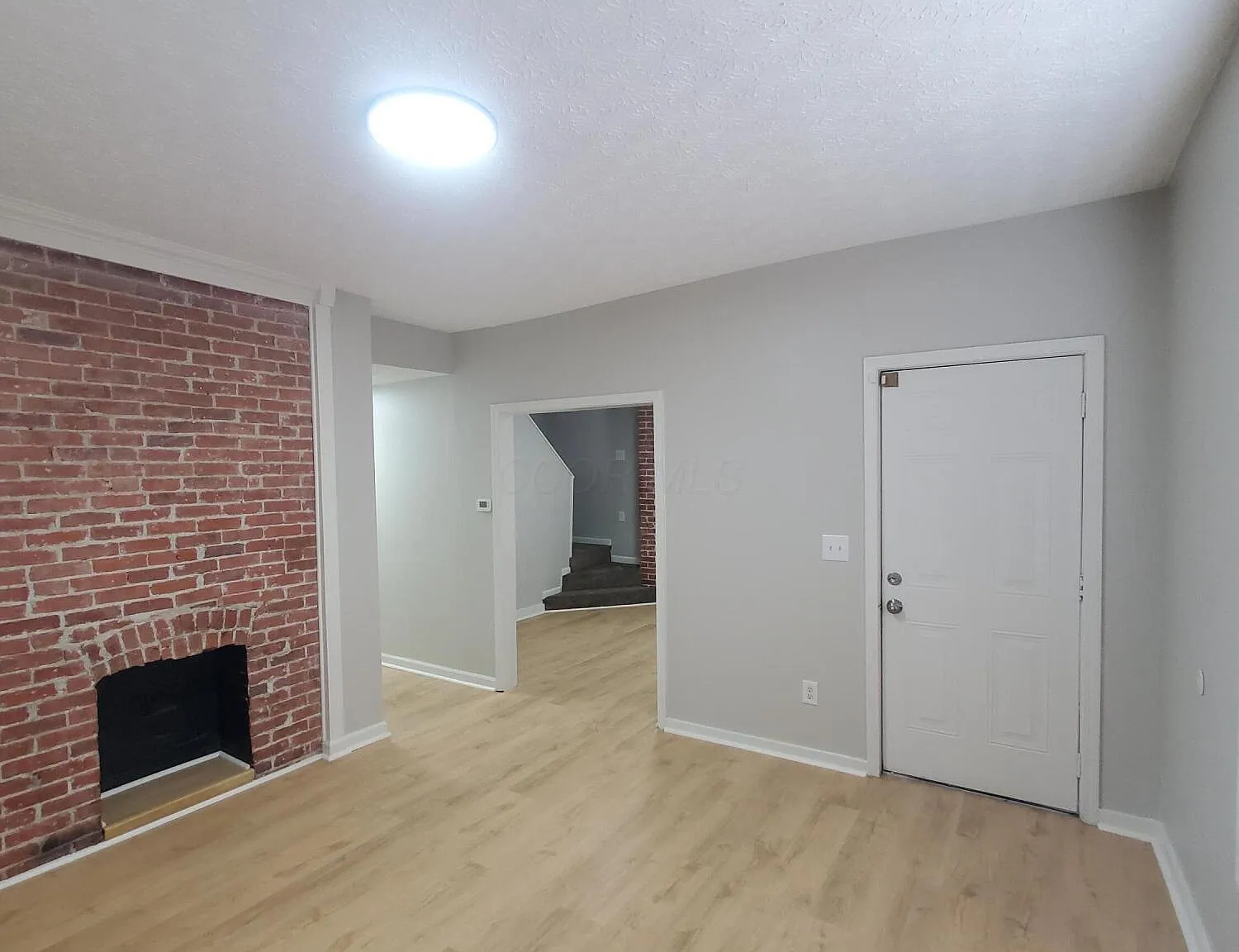 3 bed, 2.0 bath, 1235 sqft, $1,700 — Photo 2