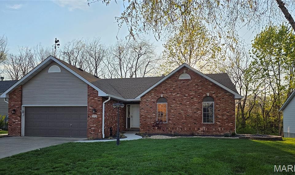 1st image of 2733 Fieldstone Dr