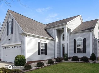 5720 Waverly Lynn Ln, Charlotte, NC 28269