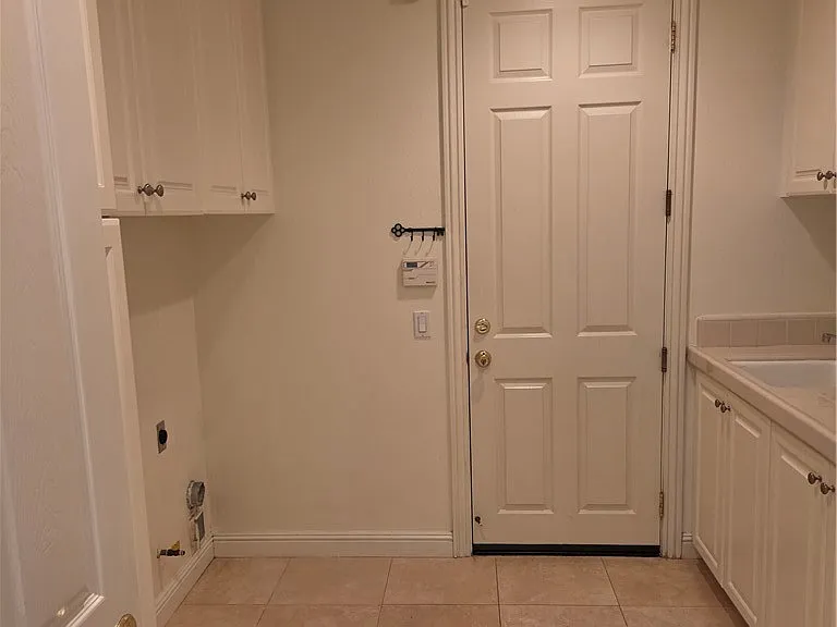 17568 Cloverdale Way — Photo 10