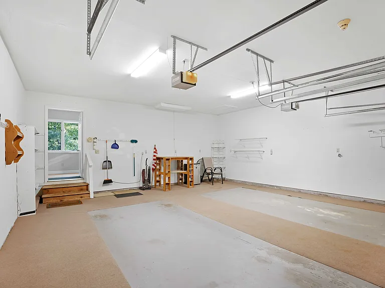 102 Daksi Way — Photo 43