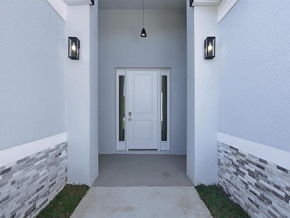 4th image of 187 Sesame Rd E