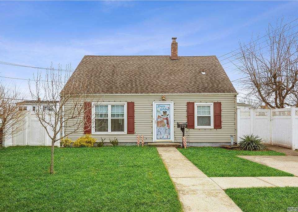 373 Gardiners Ave, Levittown, NY 11756 Zillow