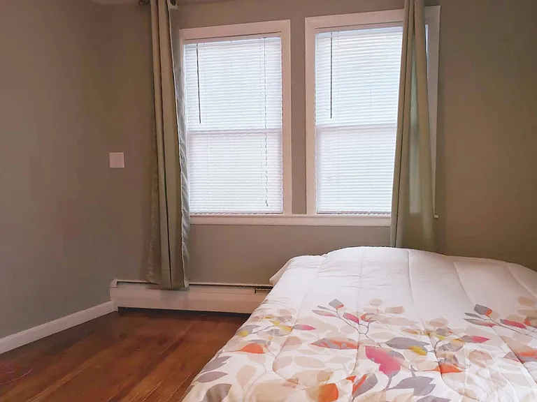357 Parker St — Photo 9