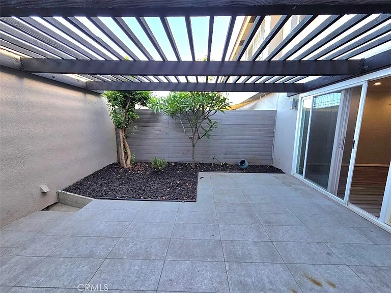 4128 Elizabeth Ct — Photo 19