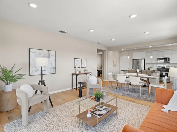 1068 Bigleaf Pl Unit 401, San Jose, CA 95131