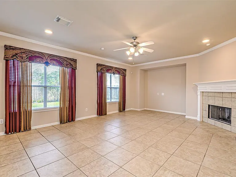 9322 Steam Springs Dr — Photo 3