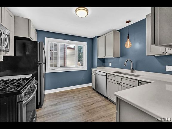 5th image of 728 McKinley Pkwy Unit 1