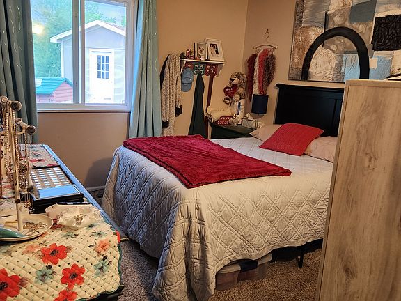 Primary bedroom.
