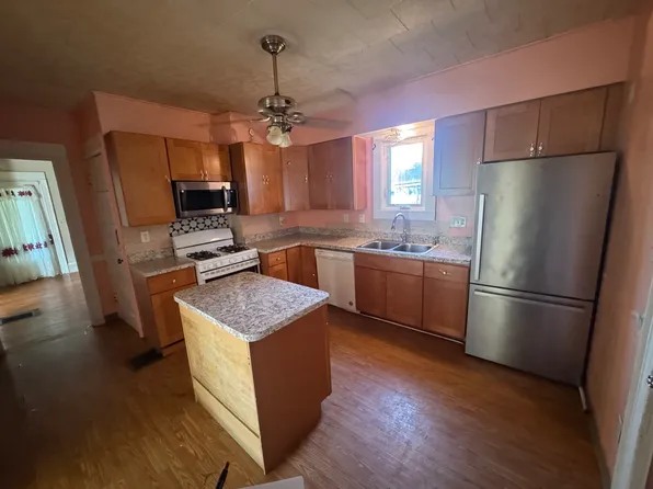 2331 Midland Ave, Syracuse, NY 13205