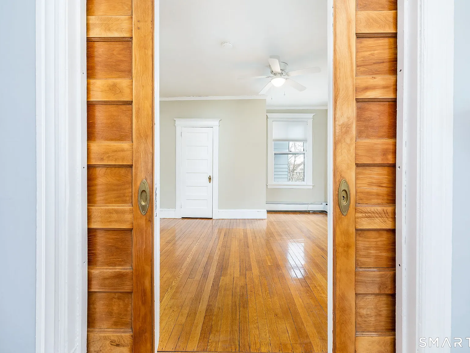 1 bed, 1.0 bath, 1231 sqft, $1,800 — Photo 2