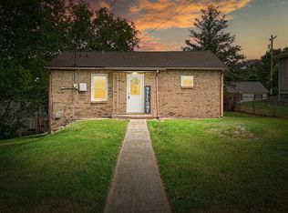 1216 Vine St, Clarksville, TN 37040