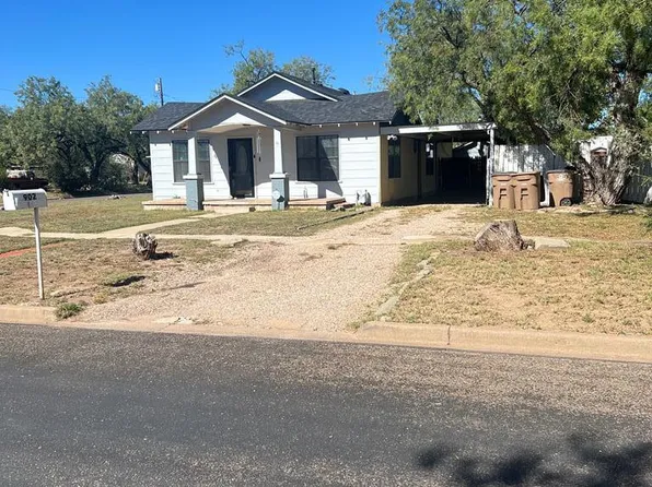 902 E 17th St, San Angelo, TX 76903