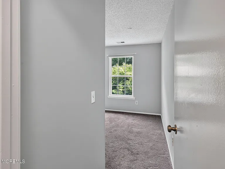 92 Des Moines Ct — Photo 18