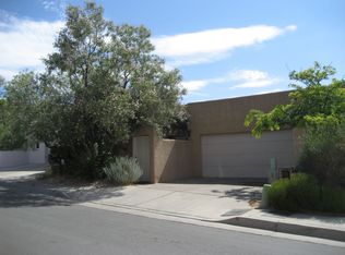 1644 Cliffside Dr NW, Albuquerque, NM 87105