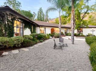 5055 Hook Tree Rd, La Canada Flintridge, CA 91011