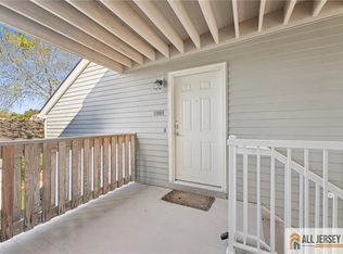 1608 Ravens Crest Dr, Plainsboro, NJ 08536