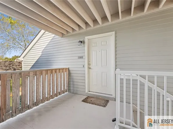 1608 Ravens Crest Dr, Plainsboro, NJ 08536