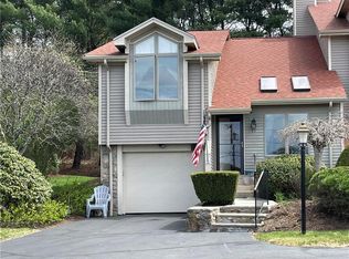 1 Shadowbrook Ln APT F, Smithfield, RI 02917