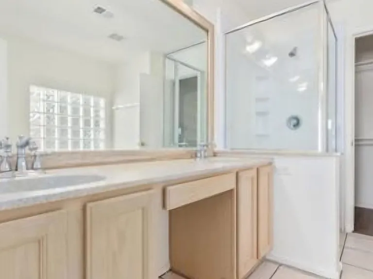 6373 W Irma Ln — Photo 13