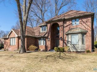 8504 Willow Gln, Holland, OH 43528